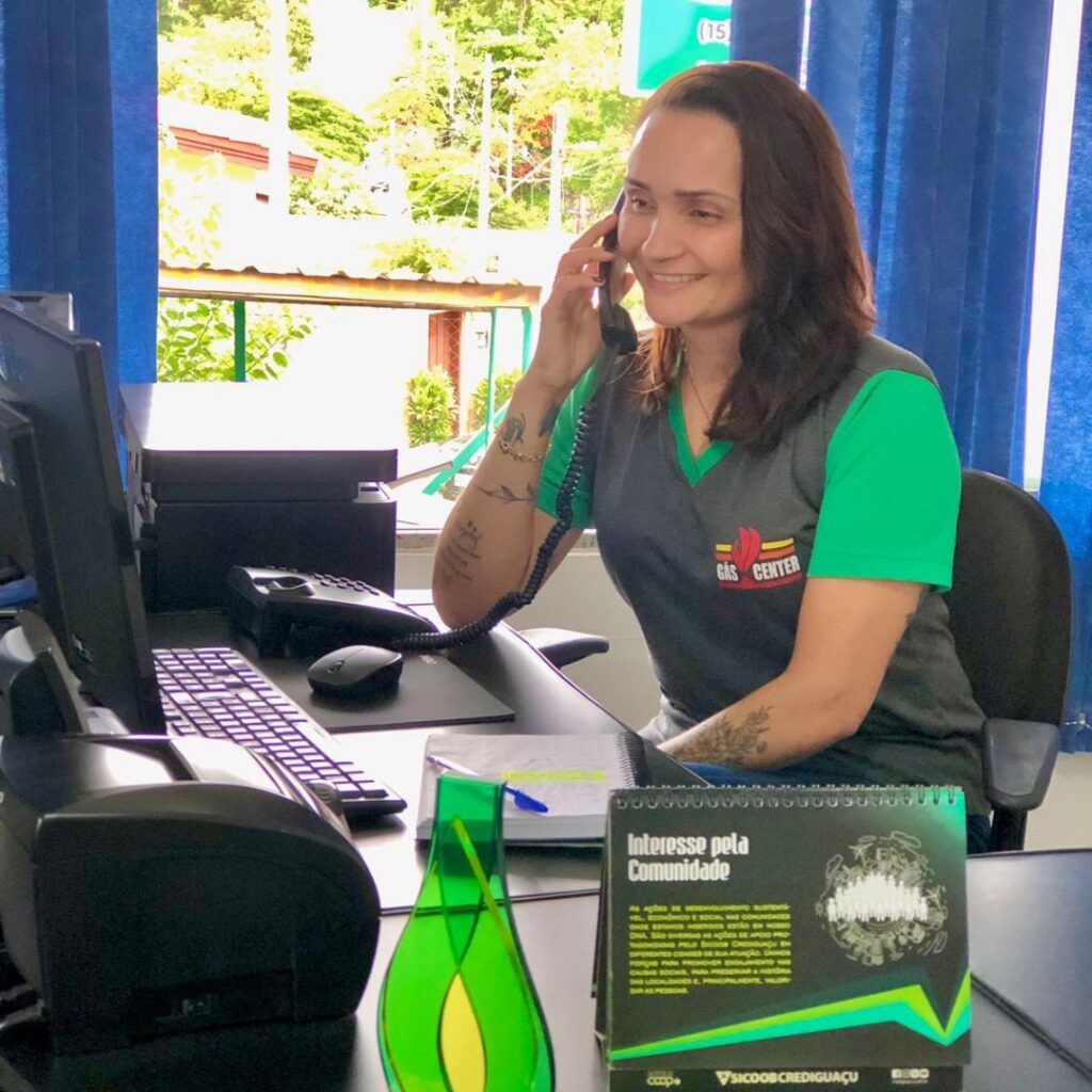 Administrativo e Atendimento: Vânia